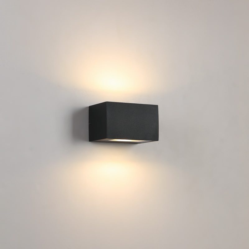 צמוד קיר CUBE UP/DOWN