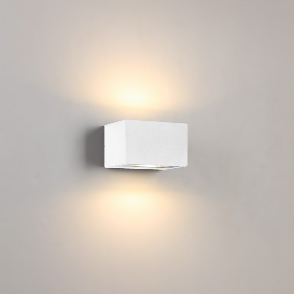 צמוד קיר CUBE UP/DOWN