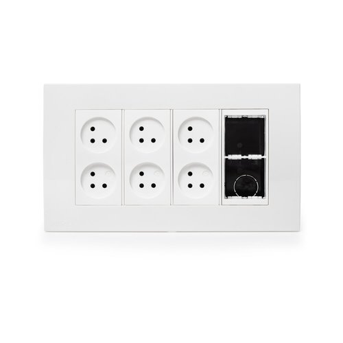 D18 עמדת HOME & OFFICE תחת הטיח 8 מודול, 6 שקעים ומתאם NISKO